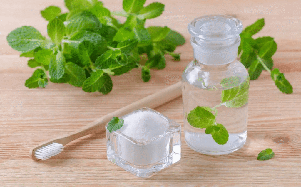 Natural remedies can effectively cure early stages gum disease